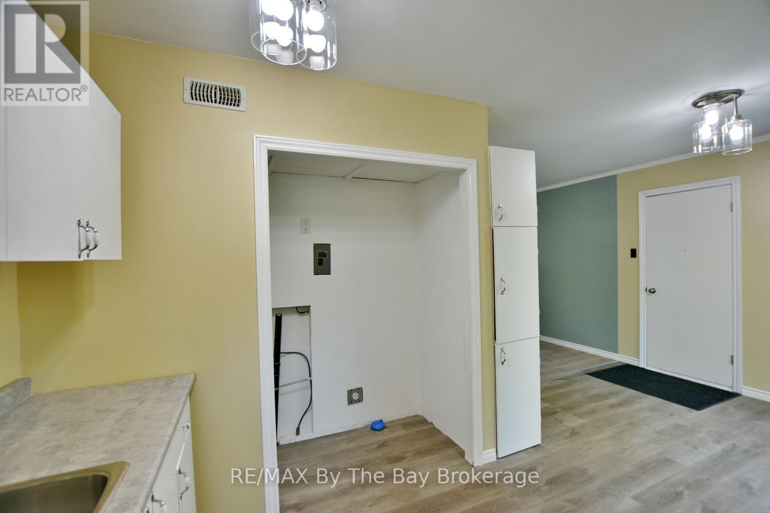 60 Sunnidale River Road, Wasaga Beach, Ontario  L9Z 2S4 - Photo 10 - S12023927