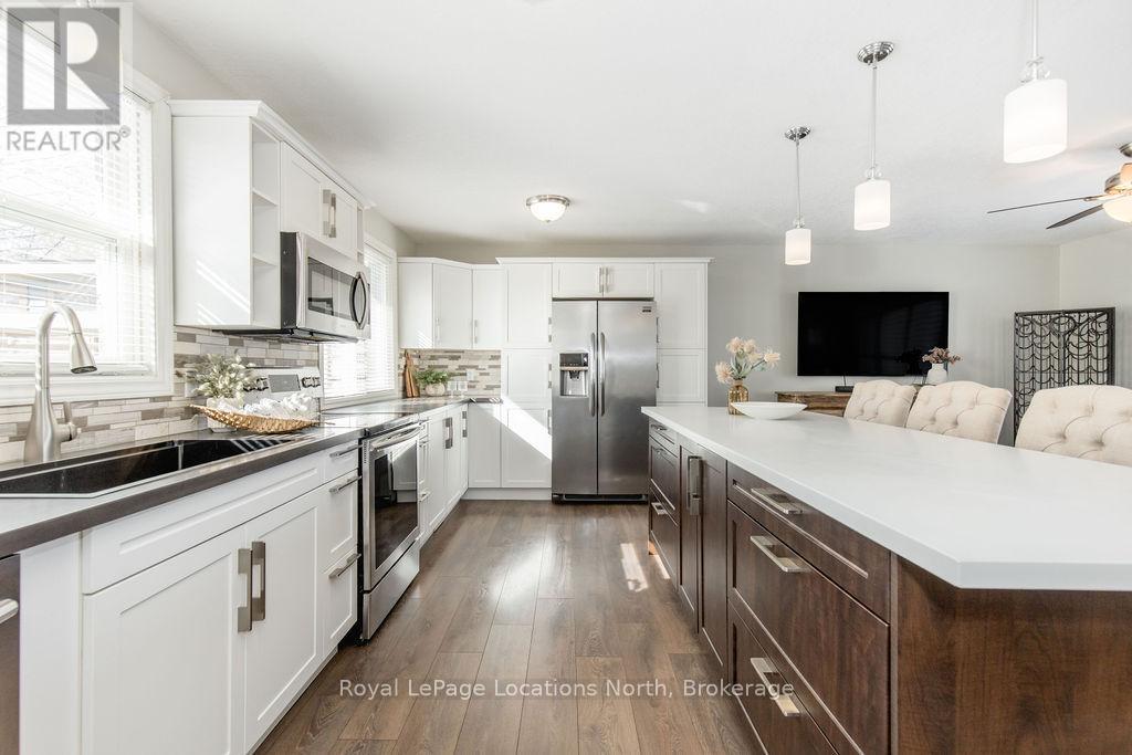 500 Sixth Street, Collingwood, Ontario  L9Y 1Z9 - Photo 6 - S12023938