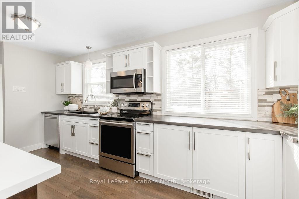 500 Sixth Street, Collingwood, Ontario  L9Y 1Z9 - Photo 8 - S12023938