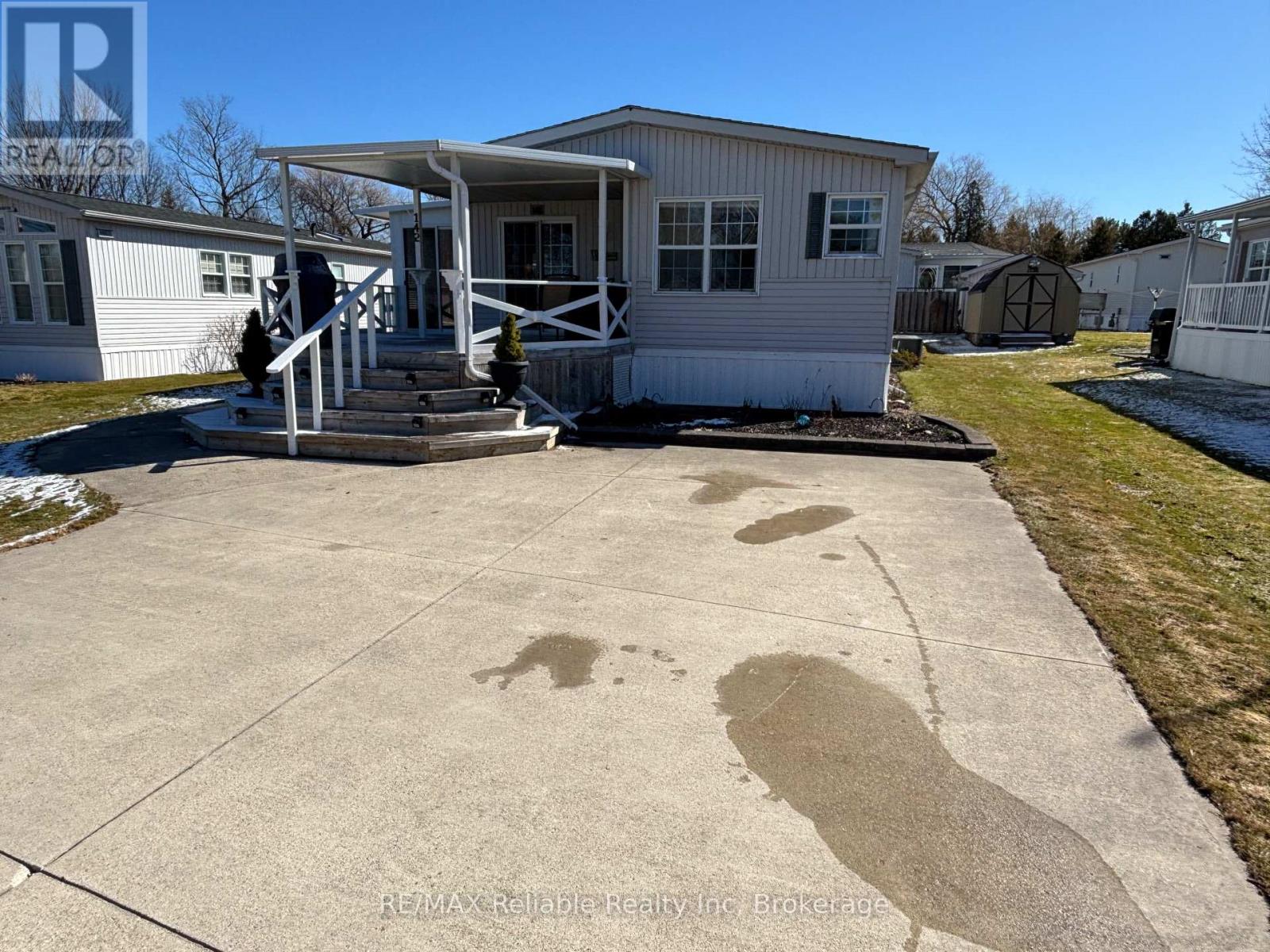 142 Sandbagger Crescent, Central Huron, Ontario  N0M 1G0 - Photo 3 - X12023985
