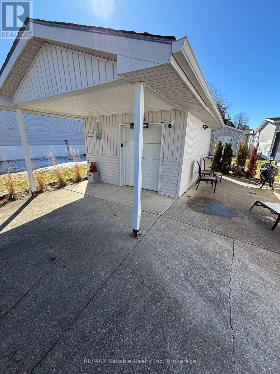 142 Sandbagger Crescent, Central Huron, Ontario  N0M 1G0 - Photo 7 - X12023985