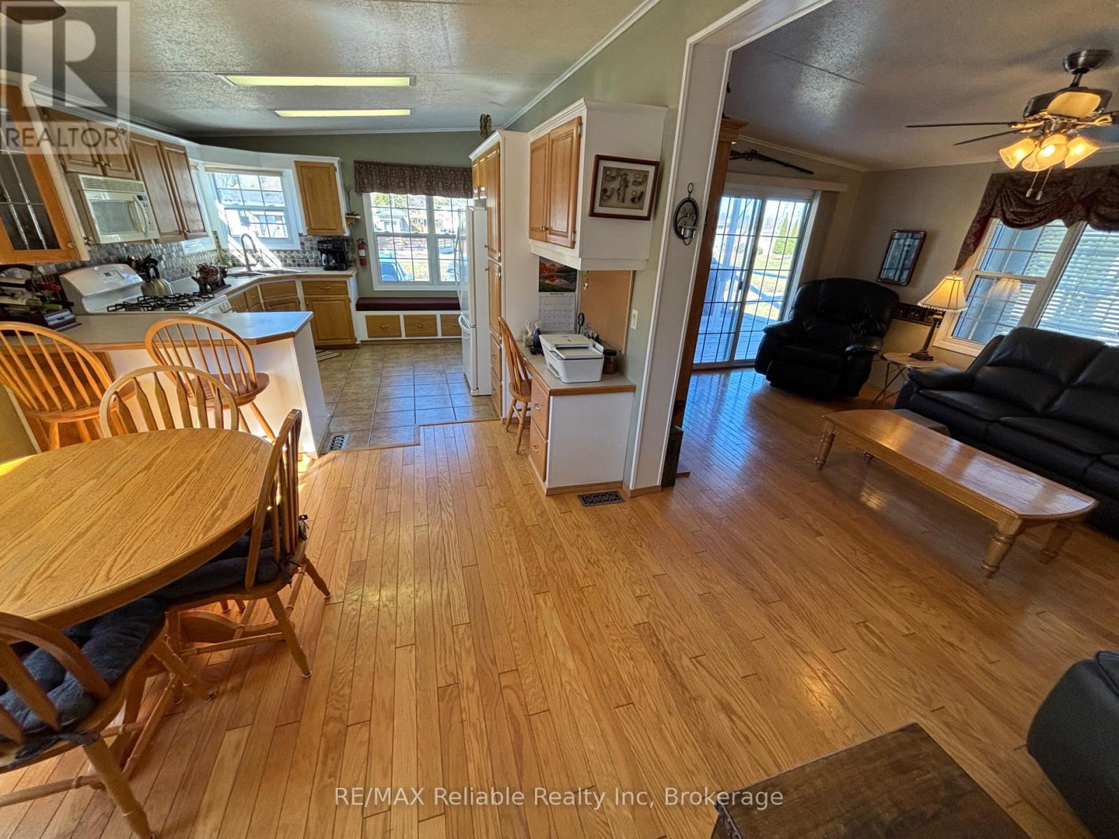 142 Sandbagger Crescent, Central Huron, Ontario  N0M 1G0 - Photo 15 - X12023985