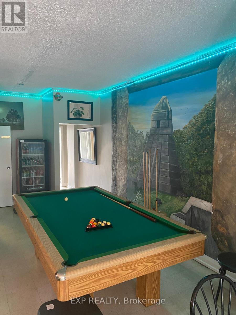 918 Wilson Avenue, Toronto, Ontario  M3K 1E7 - Photo 4 - W12023996