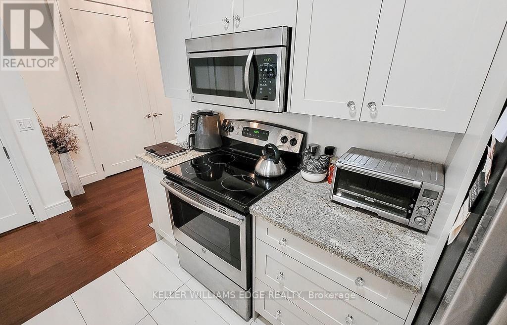 Property at 410 - 112 KING STREET E image 5