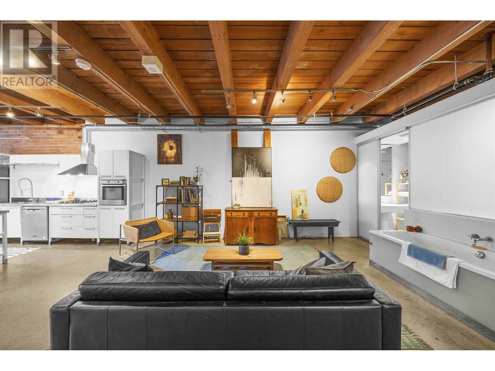 205 55 E Cordova Street, Vancouver, British Columbia  V6A 0A5 - Photo 3 - R2978317