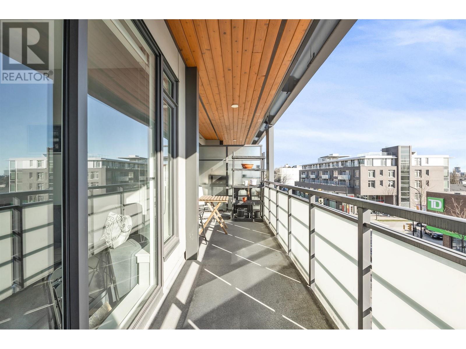 406 4289 Hastings Street, Burnaby, British Columbia  V5C 2J5 - Photo 18 - R2978479