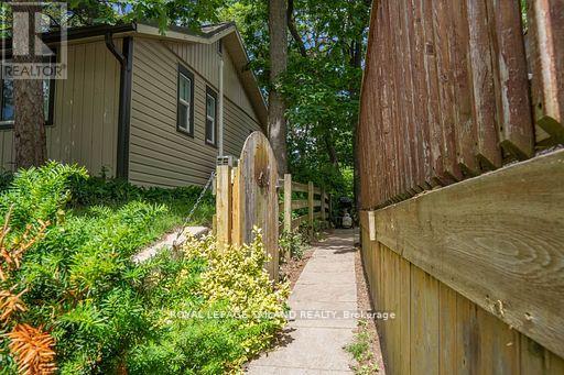 Photo 27 of 38 for 13 Elmwood Avenue
