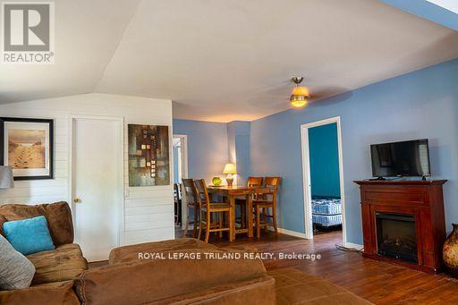 Photo 7 of 38 for 13 Elmwood Avenue