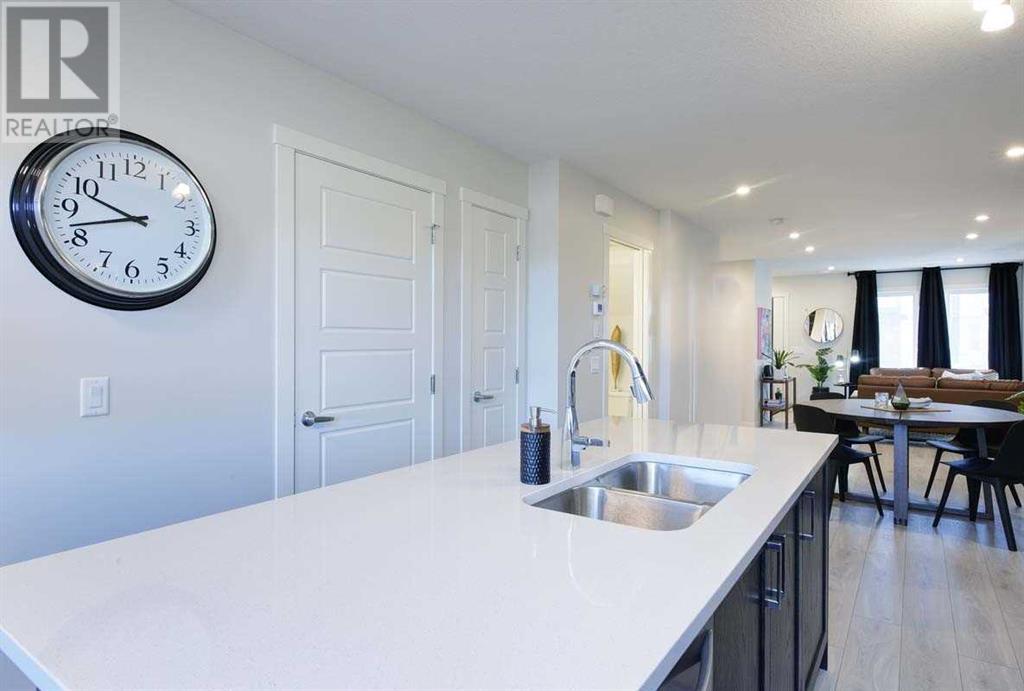 Property at 106, 40 Livingston Parade NE image 4