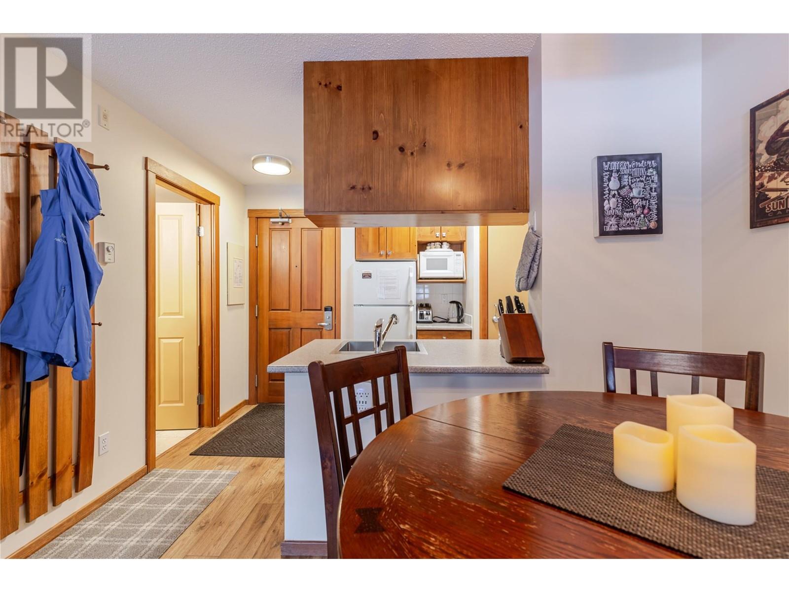 3190 Creekside Way Unit# 323, Sun Peaks, British Columbia  V0E 1Z1 - Photo 12 - 10338431