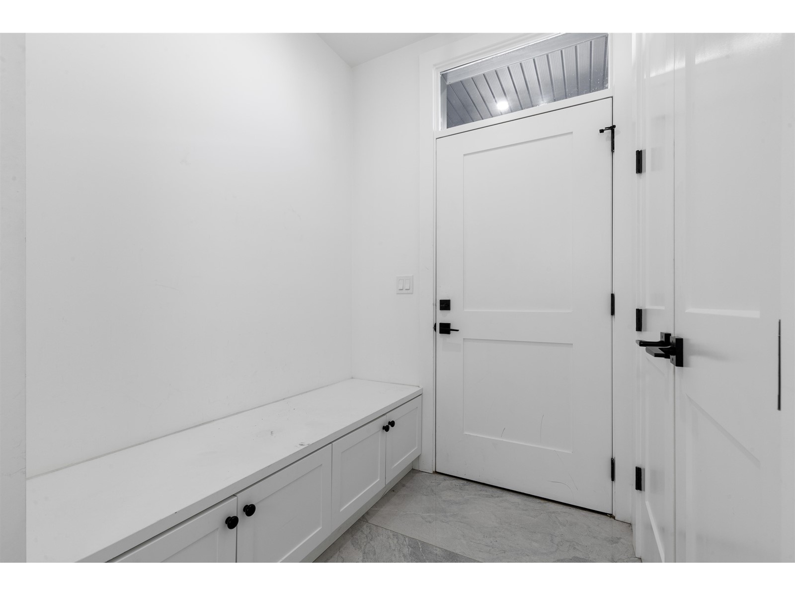 16787 16 Avenue, Surrey, British Columbia  V3Z 0T3 - Photo 9 - R2978217