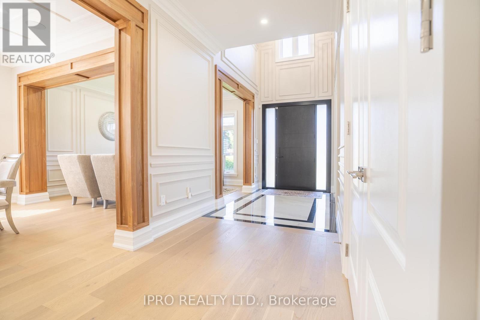 Property at 19 MALDAVER AVENUE image 5