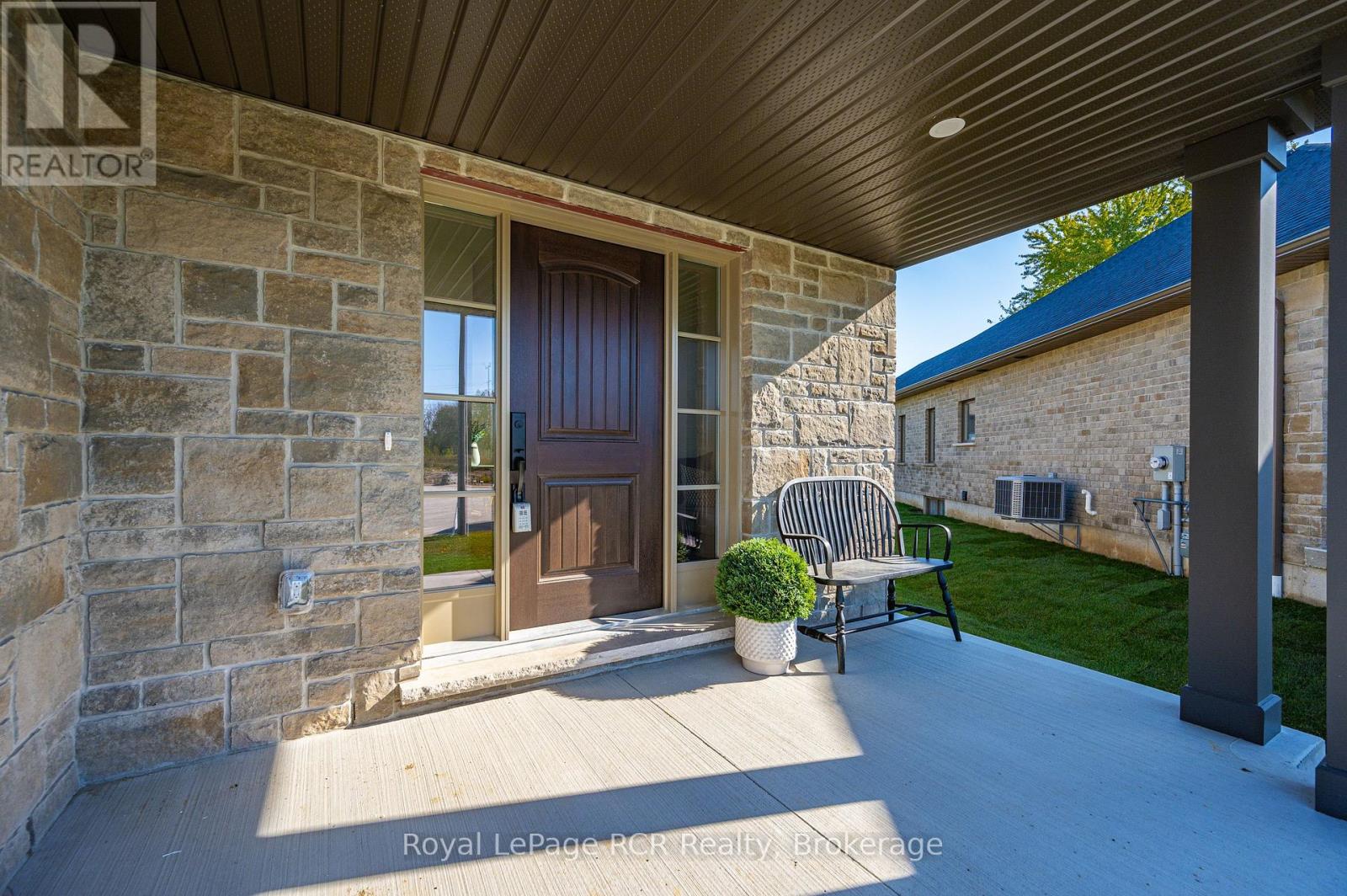 518 Newfoundland Street, Wellington North, Ontario  N0G 2L2 - Photo 32 - X12023997