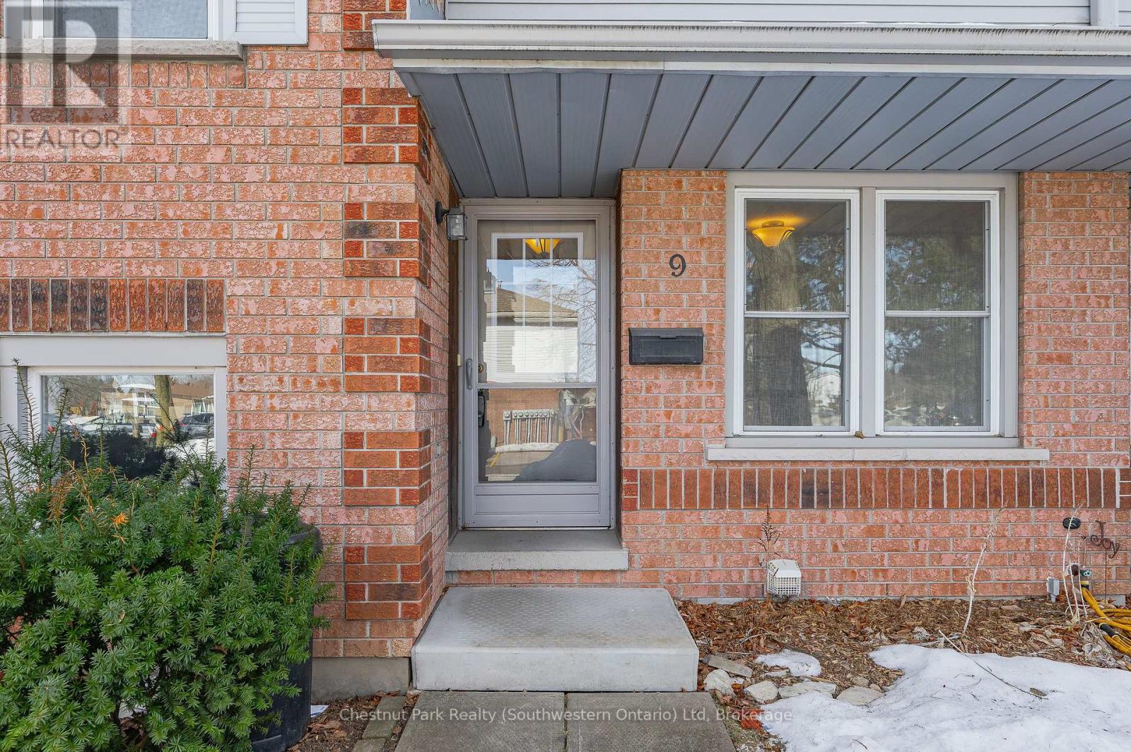 Property at 9 - 180 MARKSAM ROAD image 4