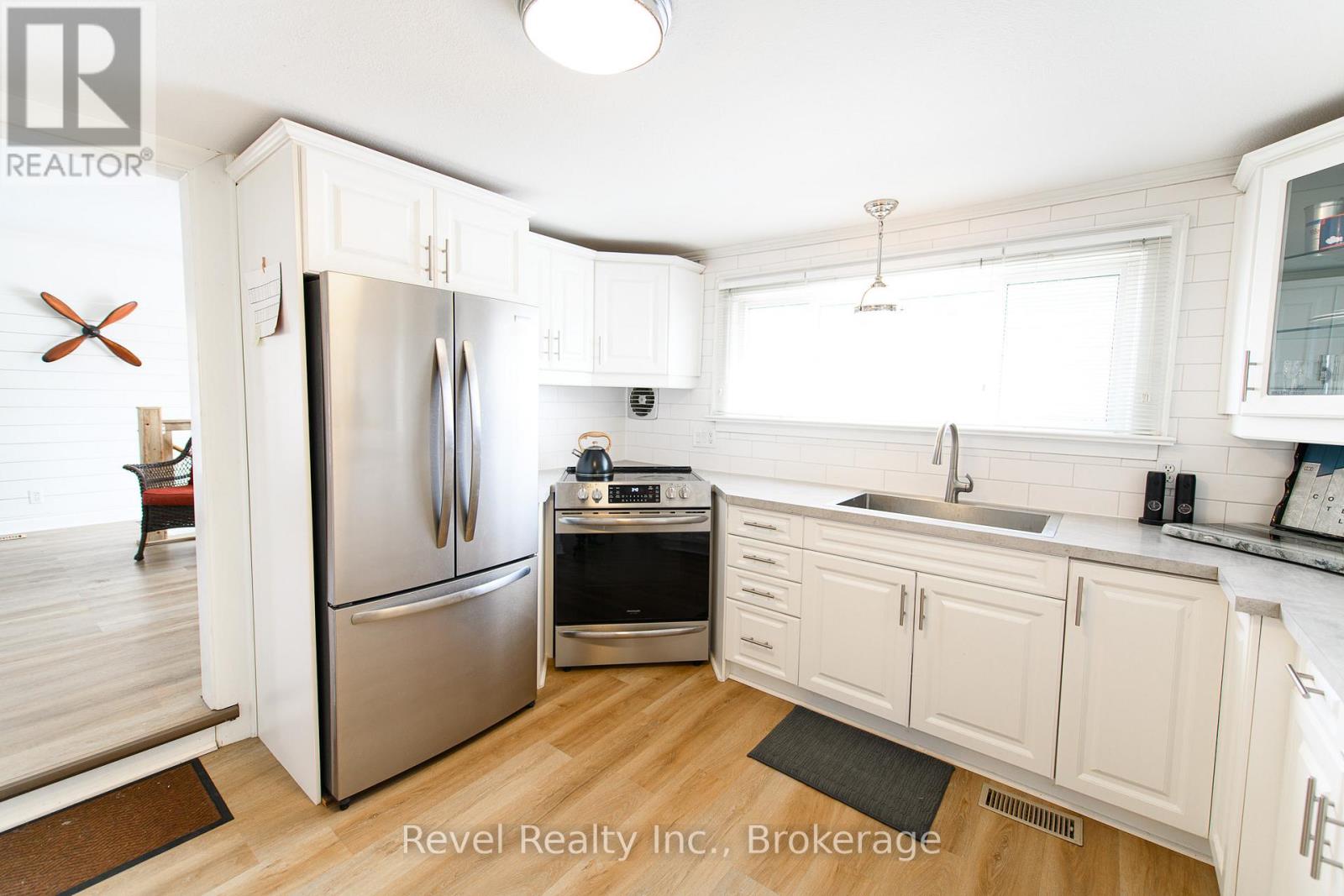 293 Napier Street, Collingwood, Ontario  L9Y 3T6 - Photo 3 - S12024145