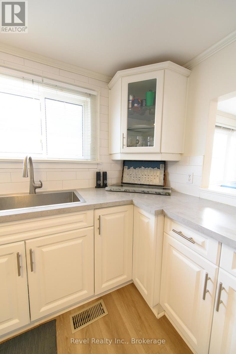293 Napier Street, Collingwood, Ontario  L9Y 3T6 - Photo 4 - S12024145