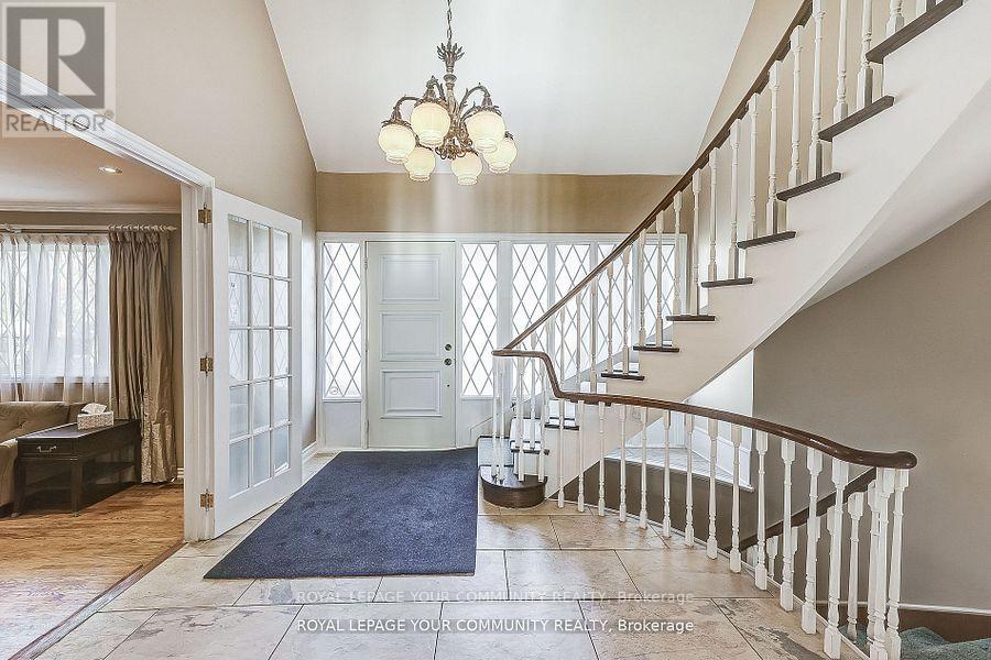 Property at 25 ALCAINE COURT image 3