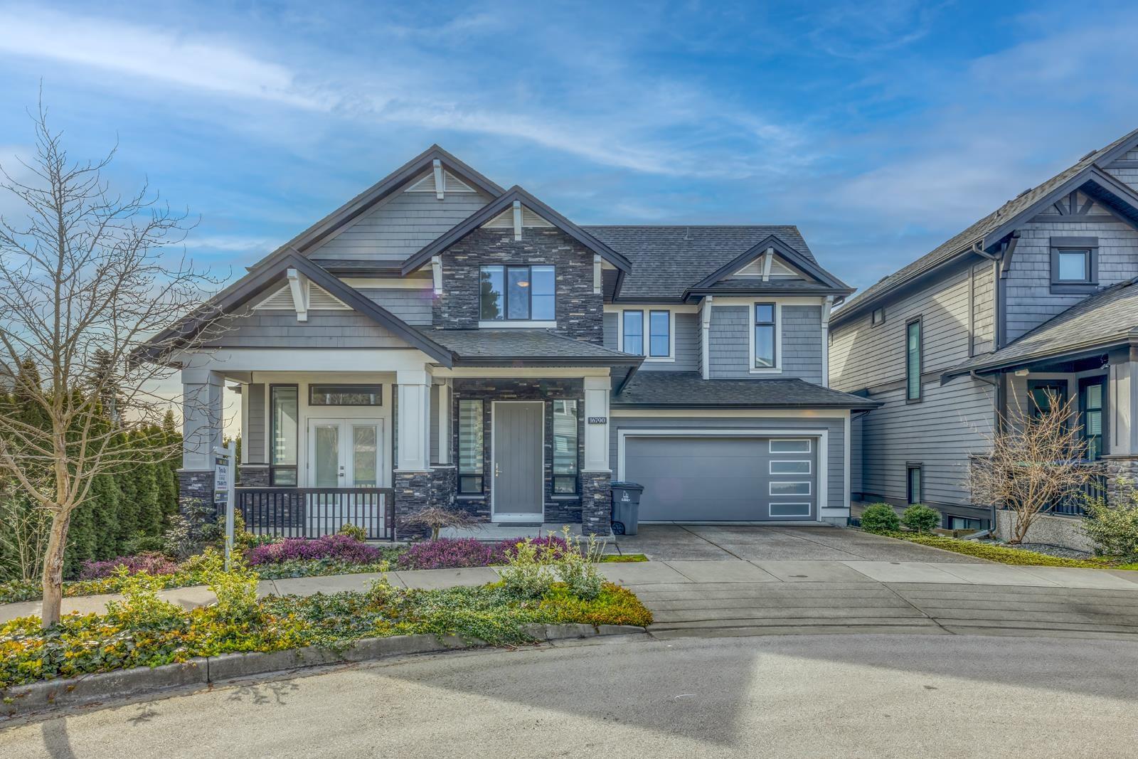 Property at 16790 17 AVENUE image 1