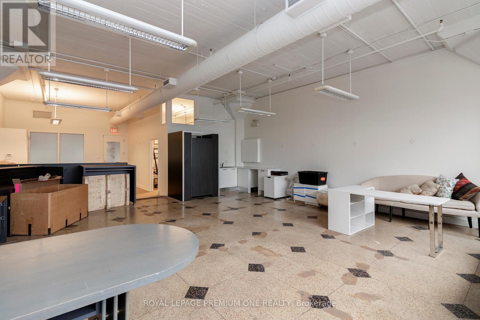 403 - 672 Dupont Street, Toronto, Ontario  M6G 1Z6 - Photo 6 - W12024097