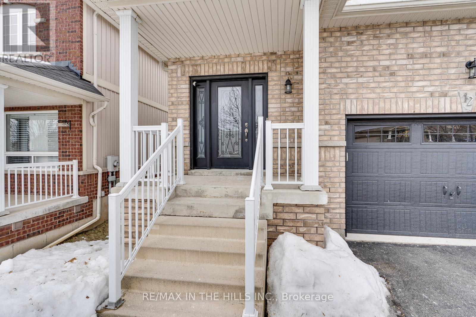 12 James Arnott Crescent, Orangeville, Ontario  L9W 0B5 - Photo 2 - W12024150