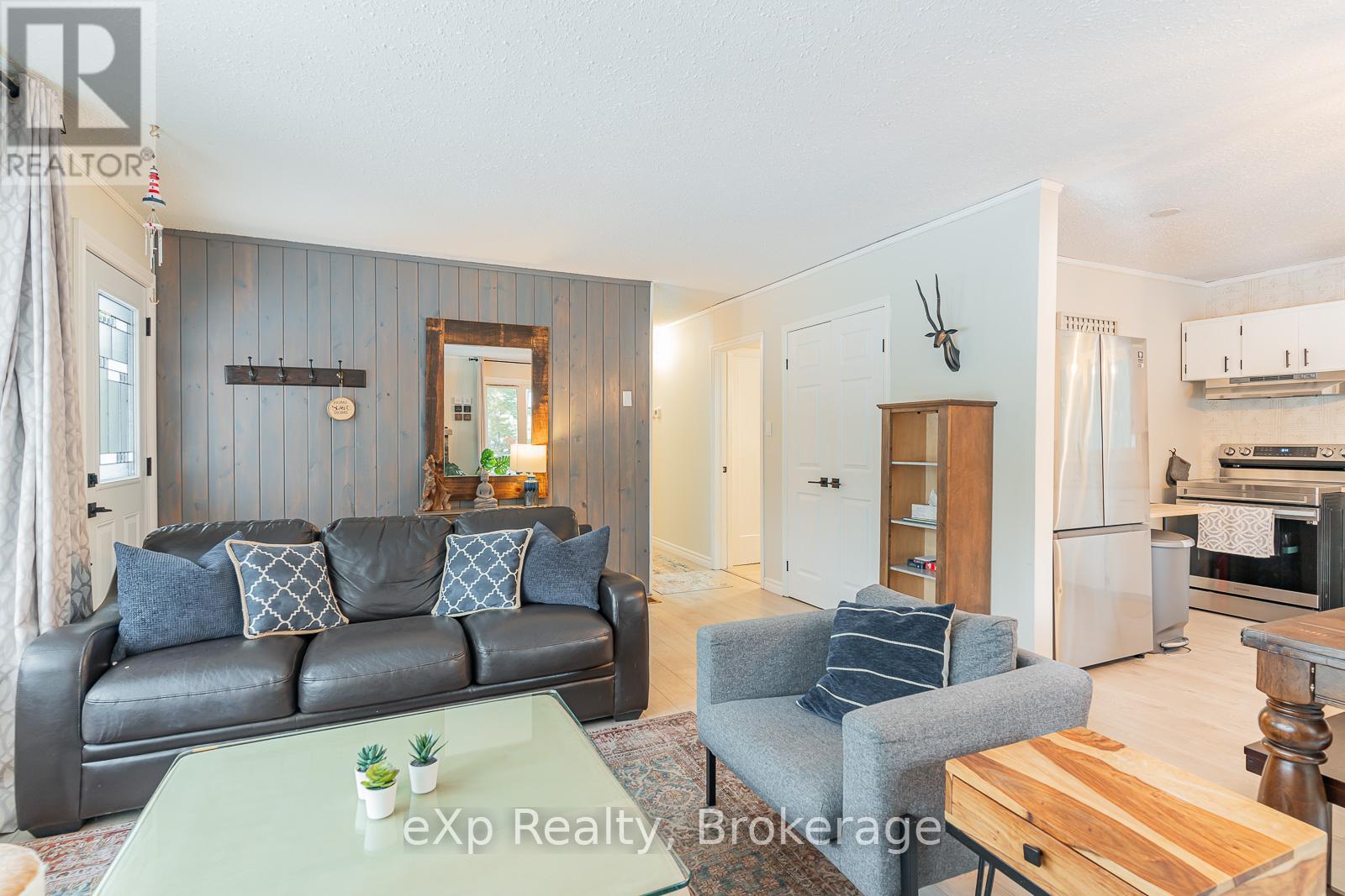 15 Mapleport Crescent, South Bruce Peninsula, Ontario  N0H 2G0 - Photo 19 - X12005119