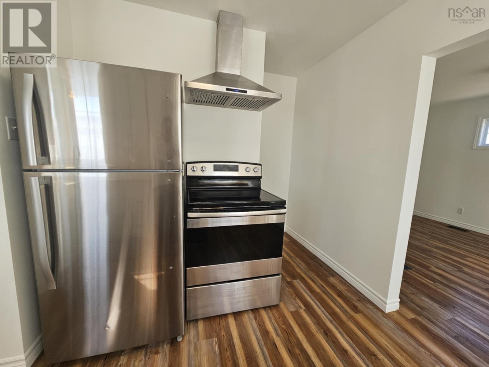 917 Upper Prince Street, Sydney, Nova Scotia  B1P 5N8 - Photo 3 - 202505093