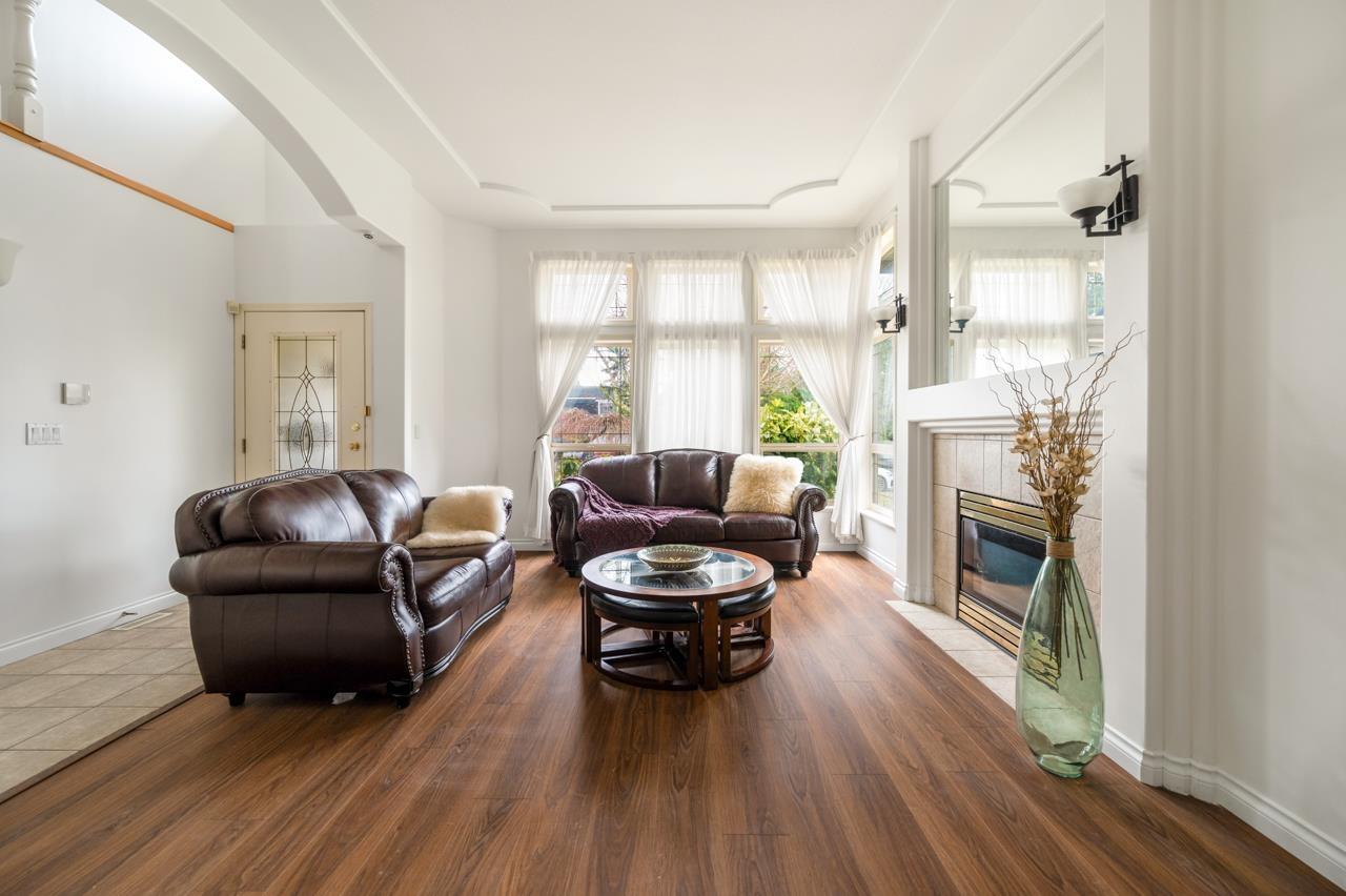 Property at 16051 110TH AVENUE image 3