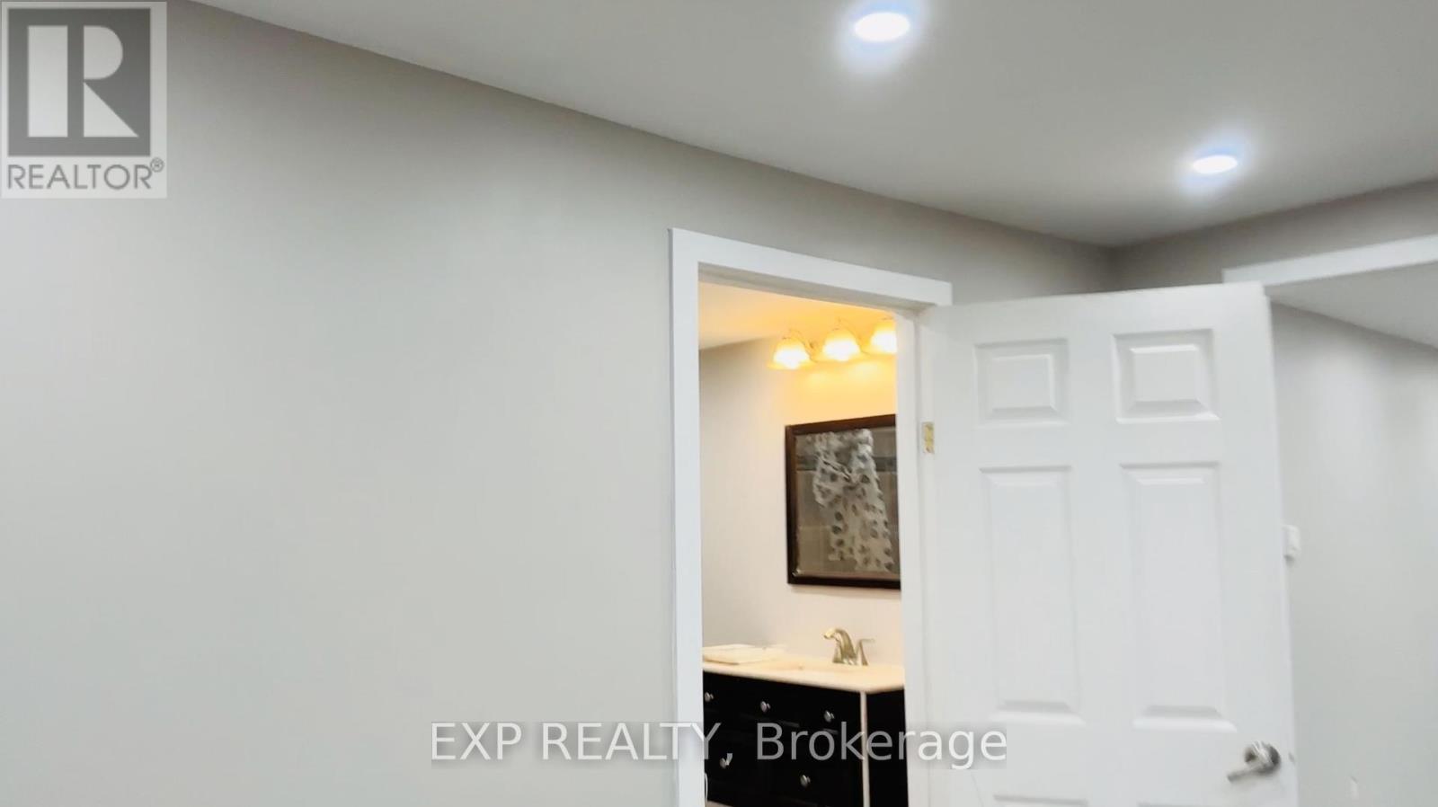 267 Lalemant Street, Ottawa, Ontario  K1L 7G1 - Photo 10 - X12024203