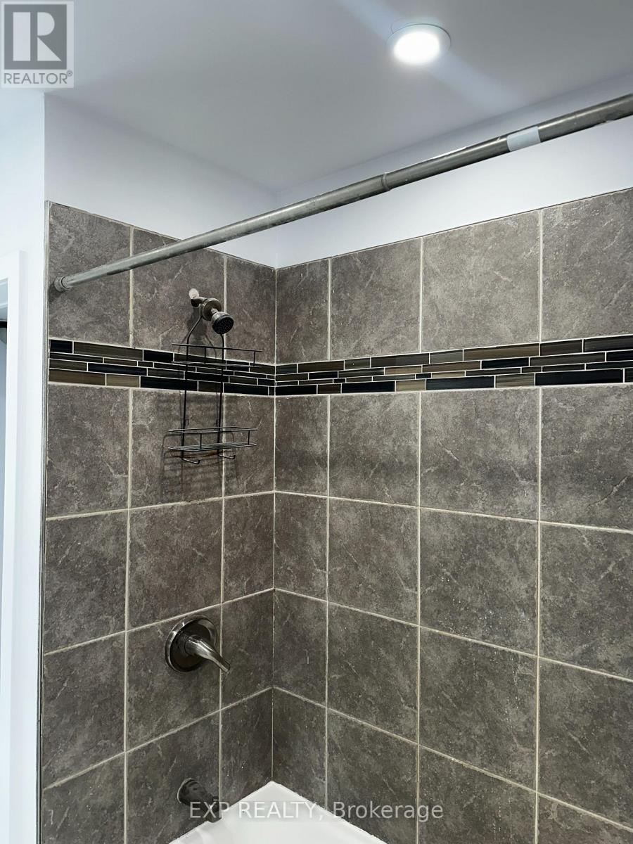 267 Lalemant Street, Ottawa, Ontario  K1L 7G1 - Photo 3 - X12024203