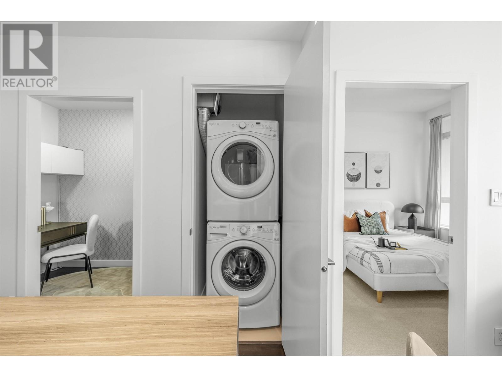 Listing Picture 18 of 25 : 1696 QUEBEC STREET, Vancouver / 溫哥華 - 魯藝地產 Yvonne Lu Group - MLS Medallion Club Member