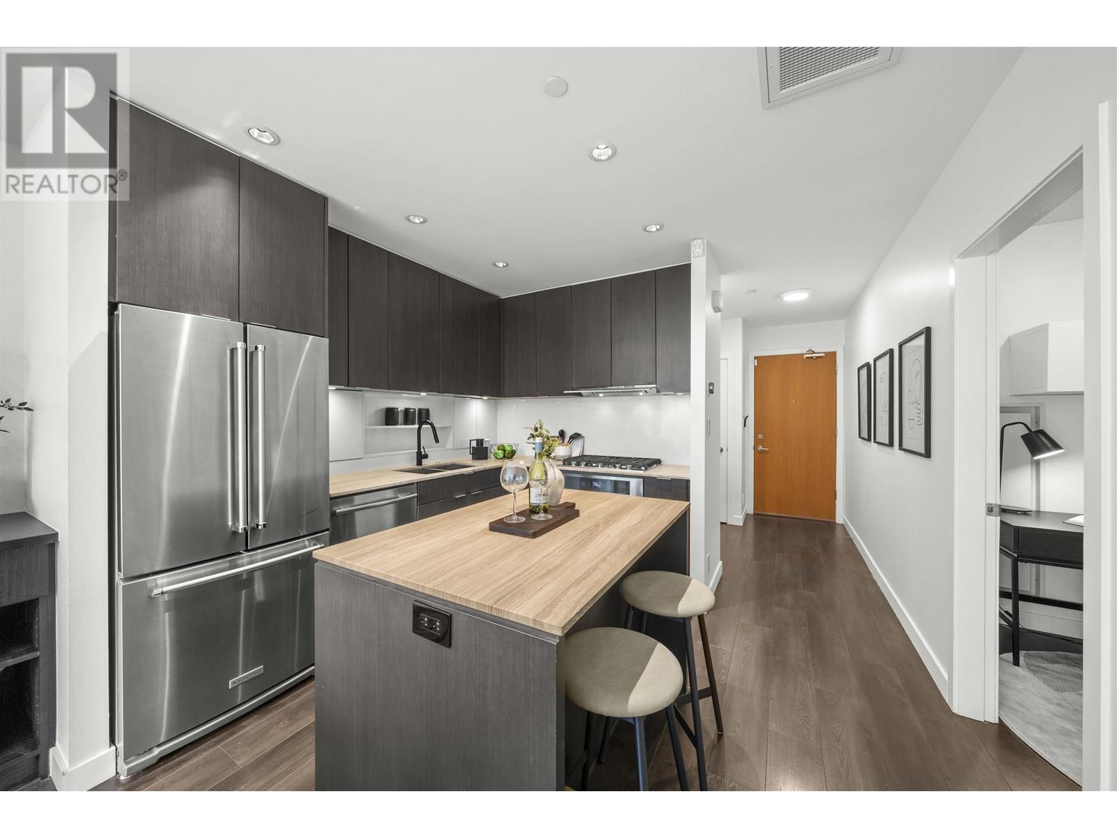 Listing Picture 5 of 25 : 1696 QUEBEC STREET, Vancouver / 溫哥華 - 魯藝地產 Yvonne Lu Group - MLS Medallion Club Member