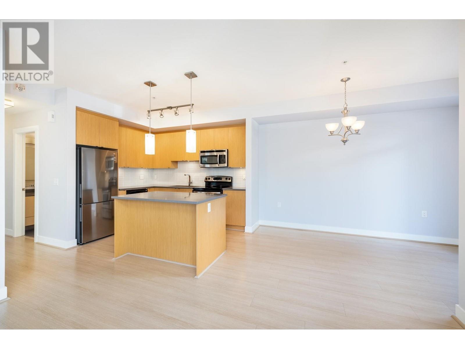 121 735 W 15th Street, North Vancouver, British Columbia  V7M 0B8 - Photo 11 - R2978538
