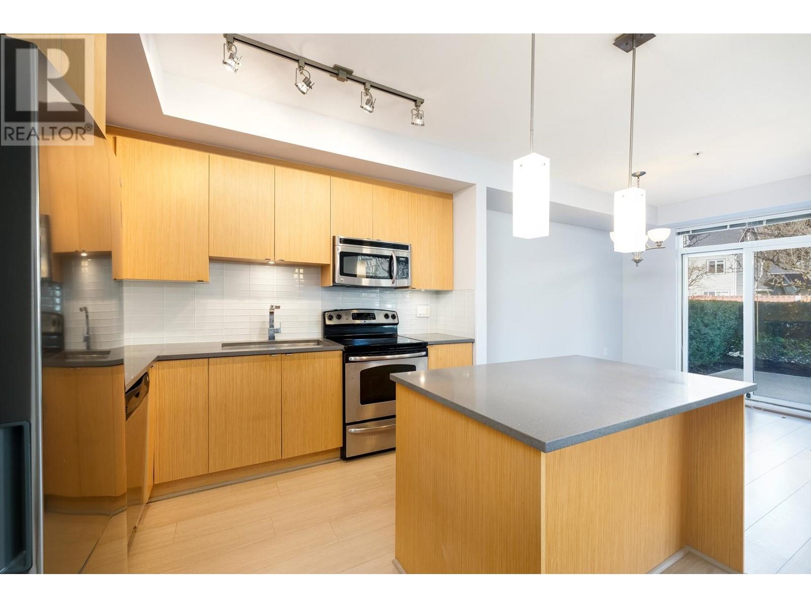 121 735 W 15th Street, North Vancouver, British Columbia  V7M 0B8 - Photo 6 - R2978538