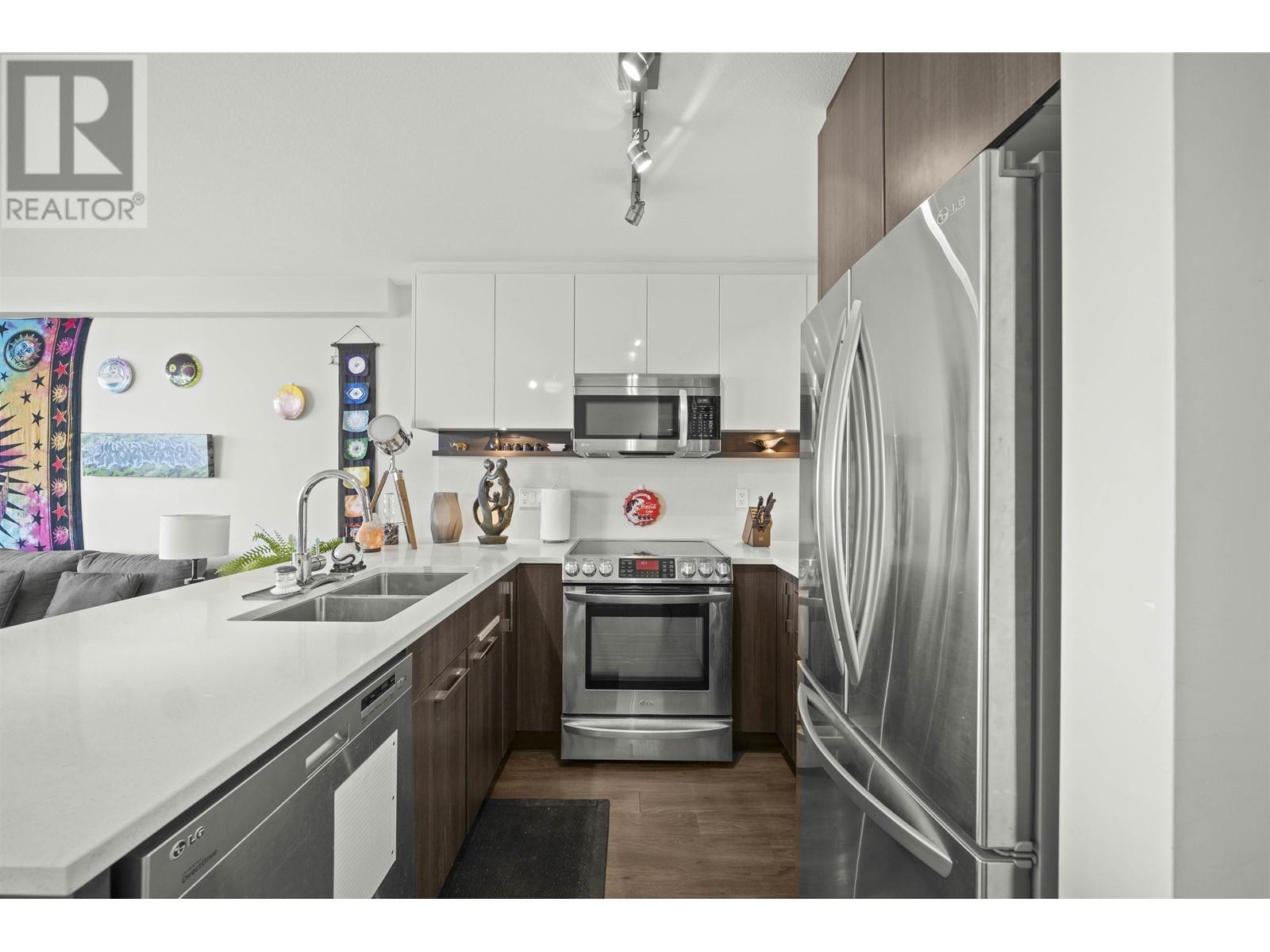 701 958 Ridgeway Avenue, Coquitlam, British Columbia  V3K 0C5 - Photo 9 - R2978593