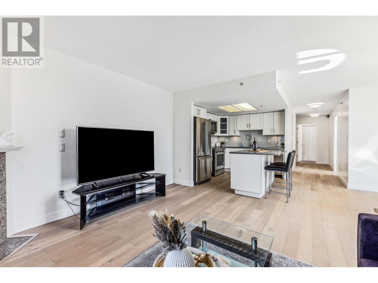 805 1255 Main Street, Vancouver, British Columbia  V6A 4G5 - Photo 4 - R2978601