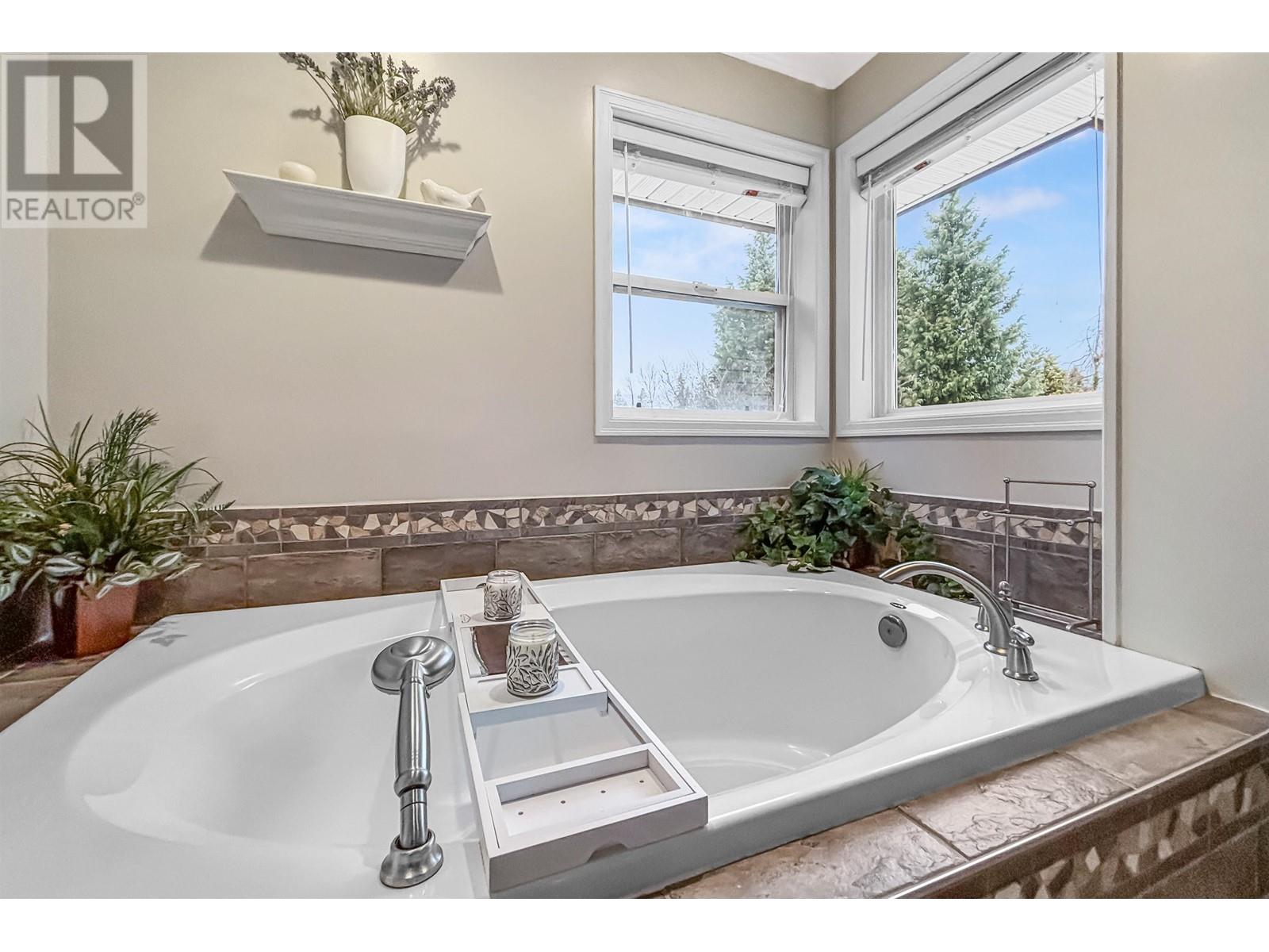19386 123 Avenue, Pitt Meadows, British Columbia  V3Y 2K3 - Photo 25 - R2978553