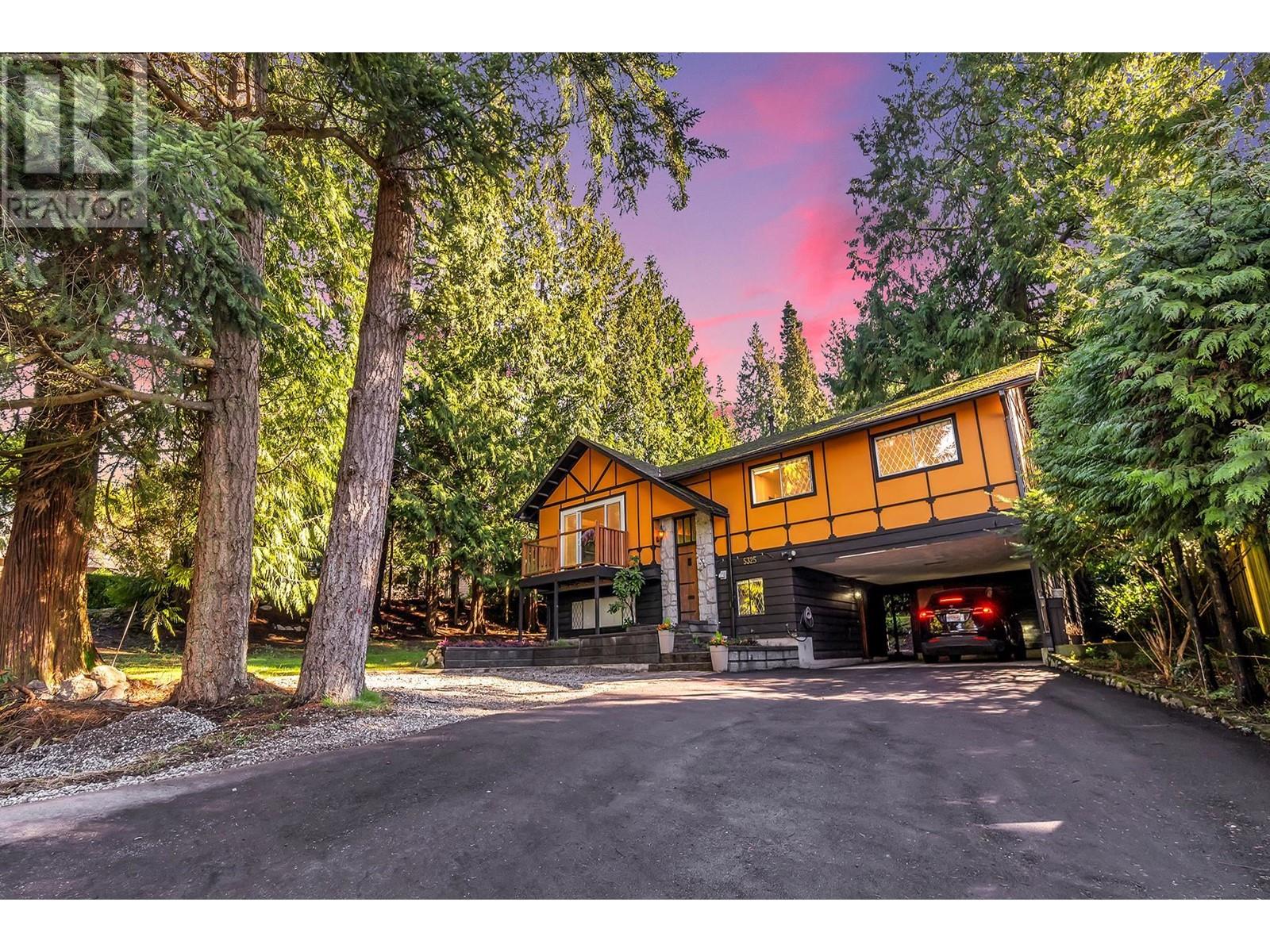 5325 Marine Drive, West Vancouver, British Columbia  V7W 2P5 - Photo 2 - R2978568