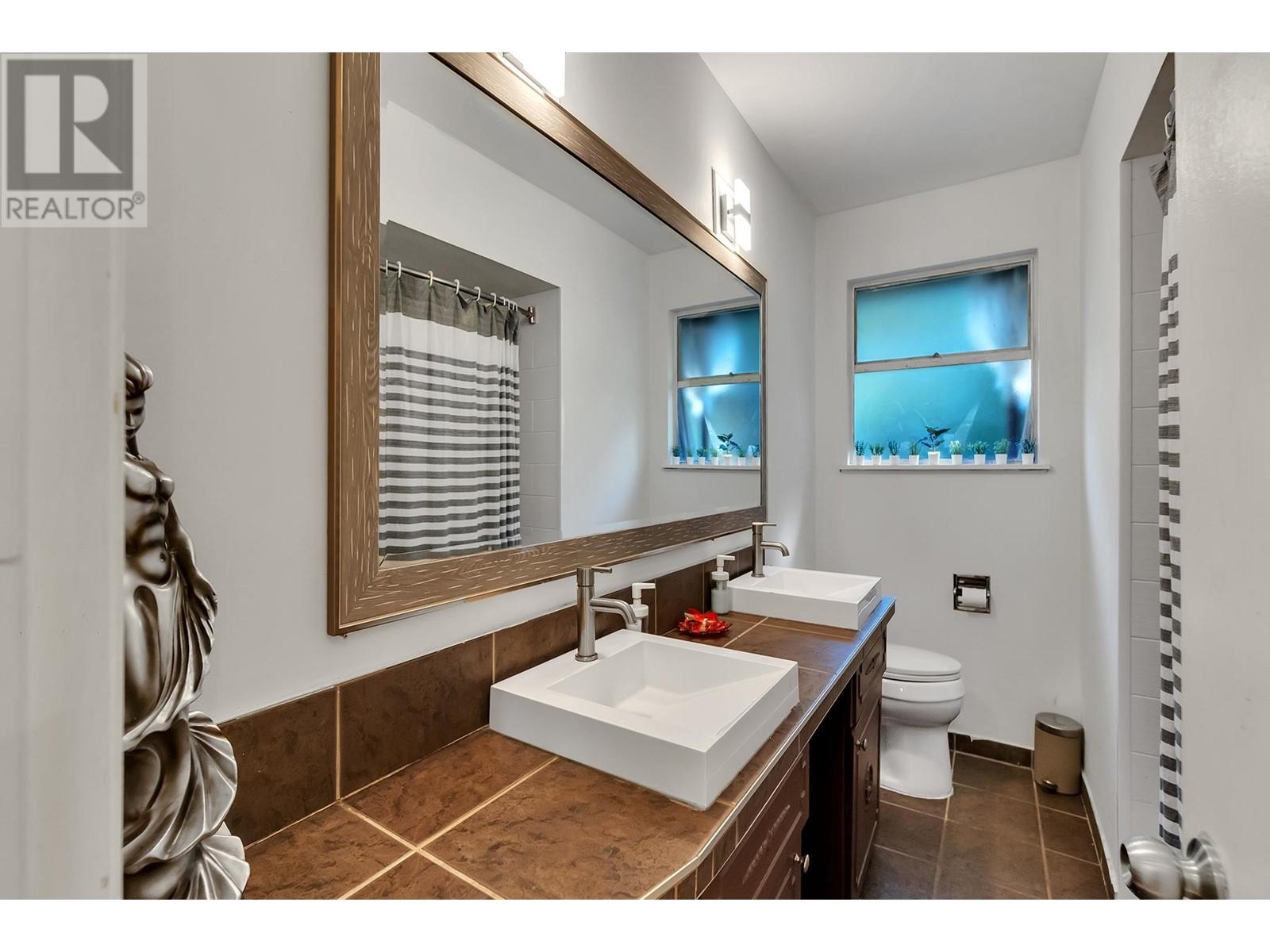 5325 Marine Drive, West Vancouver, British Columbia  V7W 2P5 - Photo 20 - R2978568