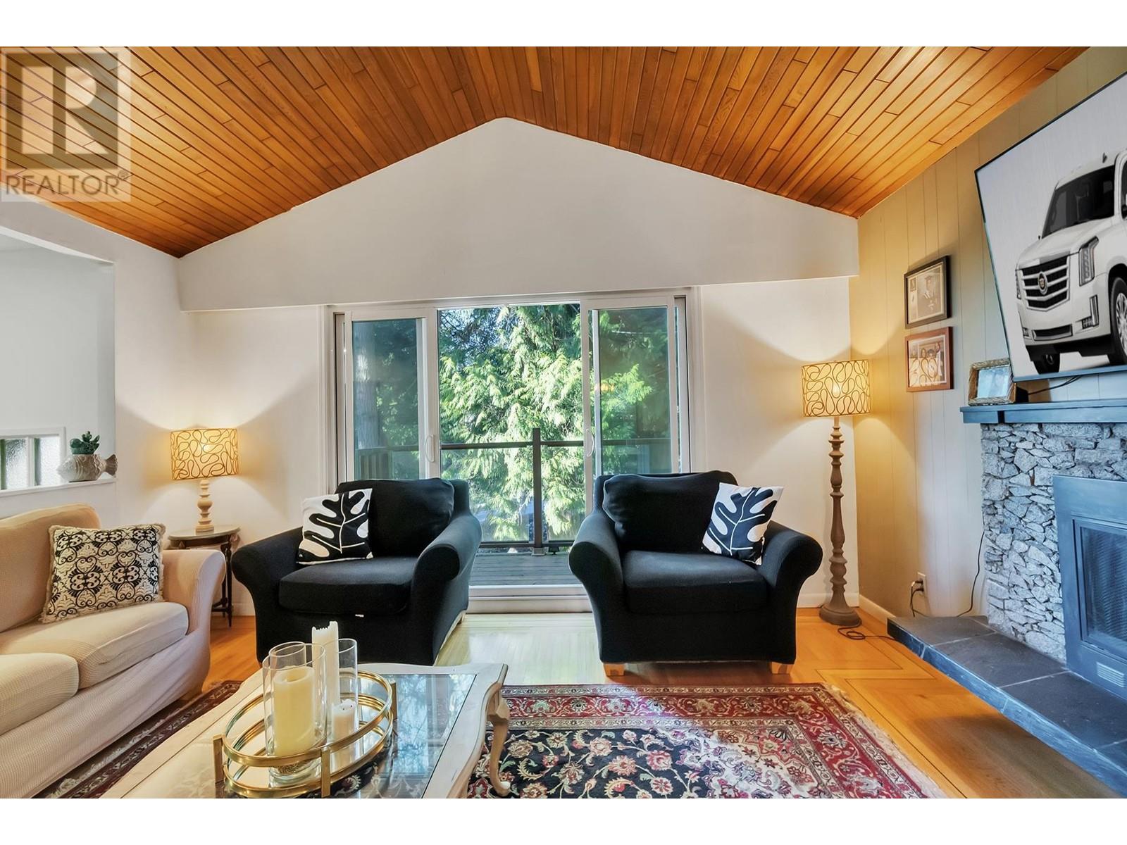 5325 Marine Drive, West Vancouver, British Columbia  V7W 2P5 - Photo 5 - R2978568