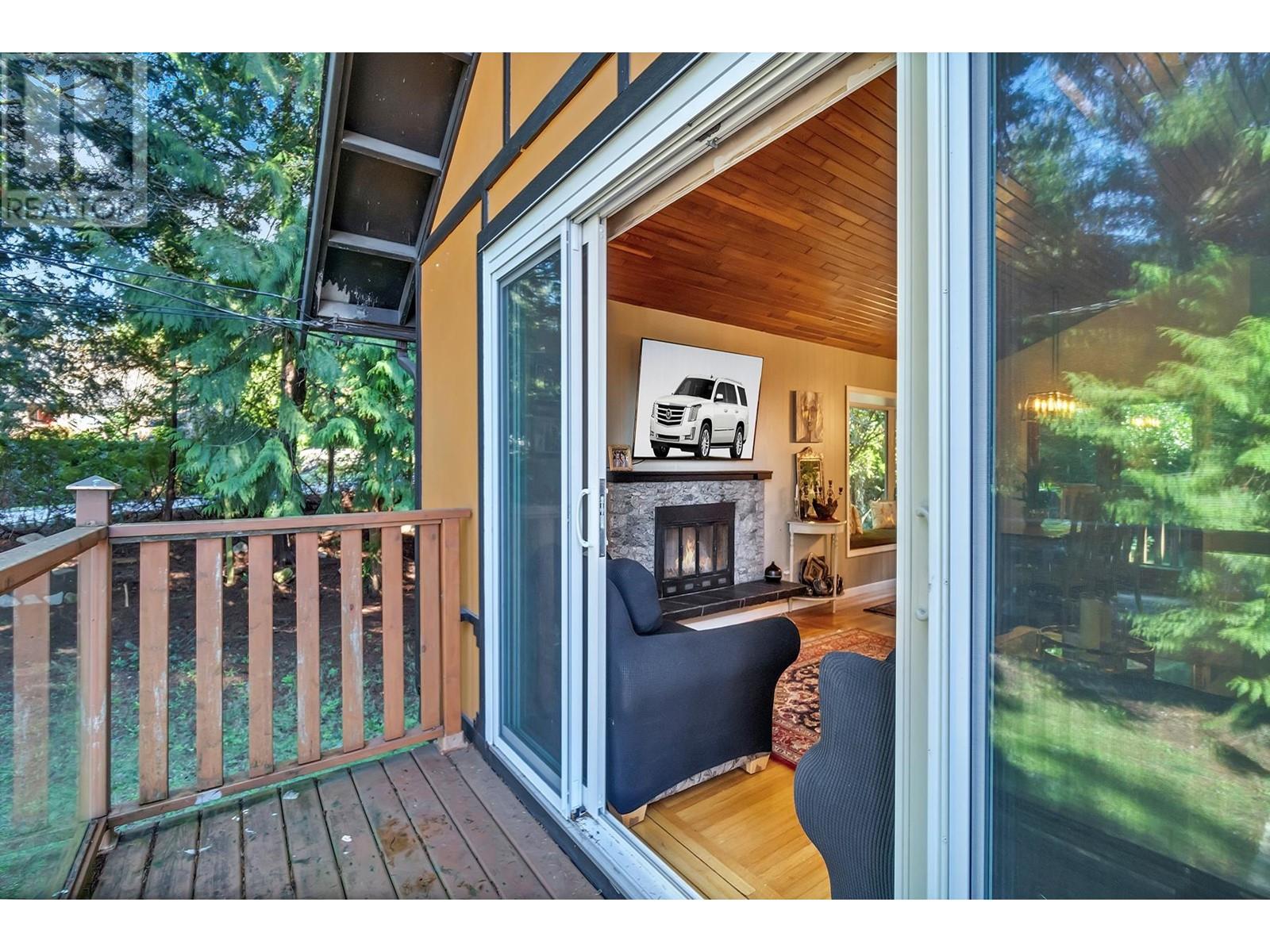 5325 Marine Drive, West Vancouver, British Columbia  V7W 2P5 - Photo 7 - R2978568