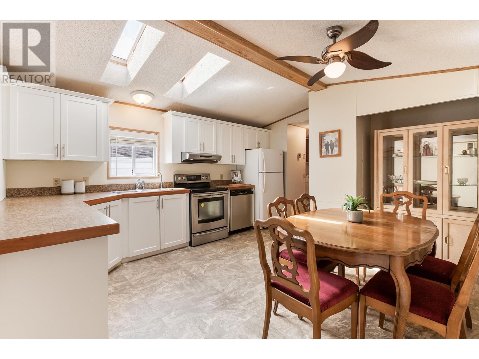 122 11970 Pinyon Drive, Pitt Meadows, British Columbia  V3Y 1Z3 - Photo 6 - R2978586