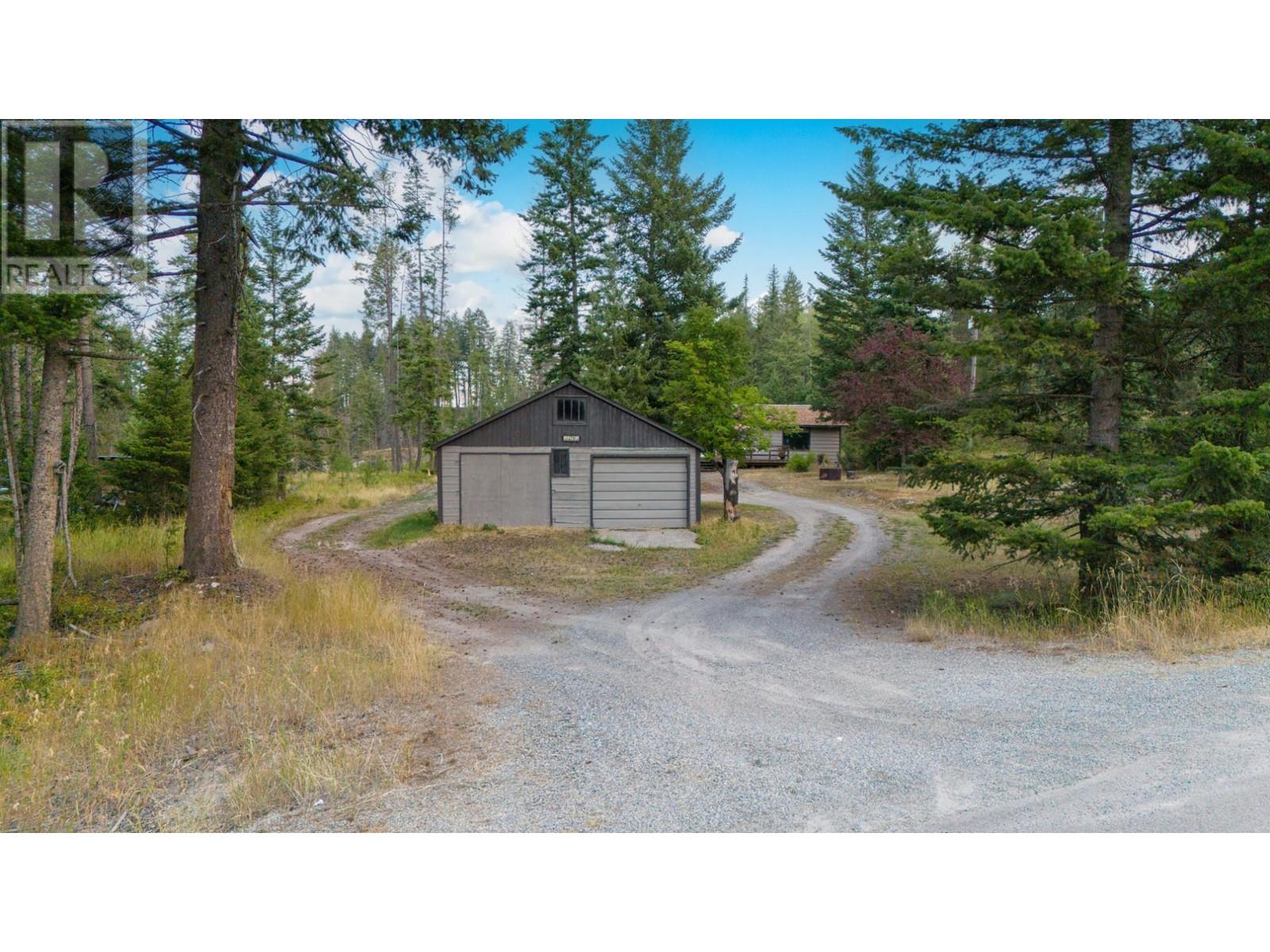 3295 Porto Rico Road, Moyie, British Columbia  V0B 2A0 - Photo 27 - 10339280