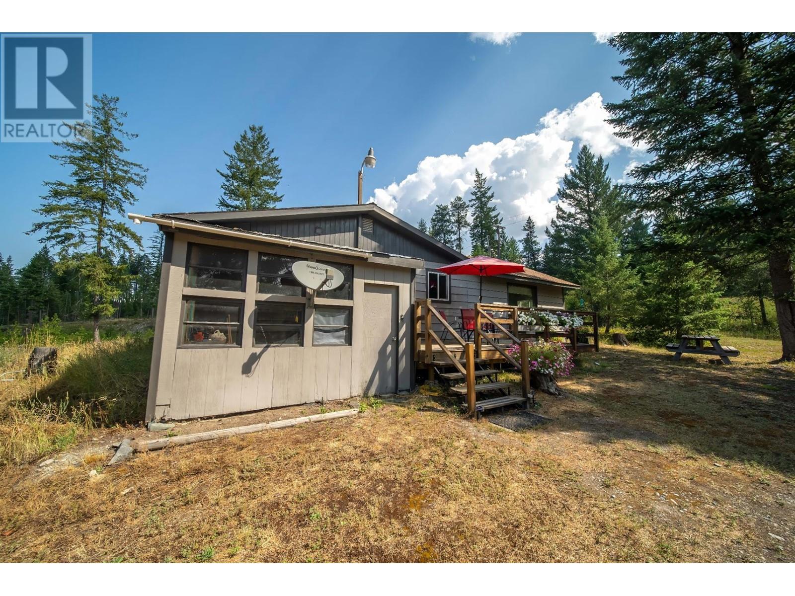 3295 Porto Rico Road, Moyie, British Columbia  V0B 2A0 - Photo 29 - 10339280
