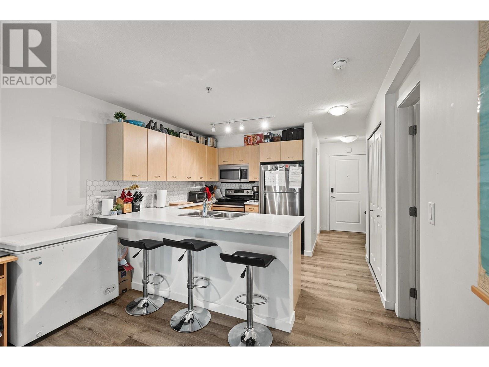 Property at 539 Yates Road Unit# 215 image 5
