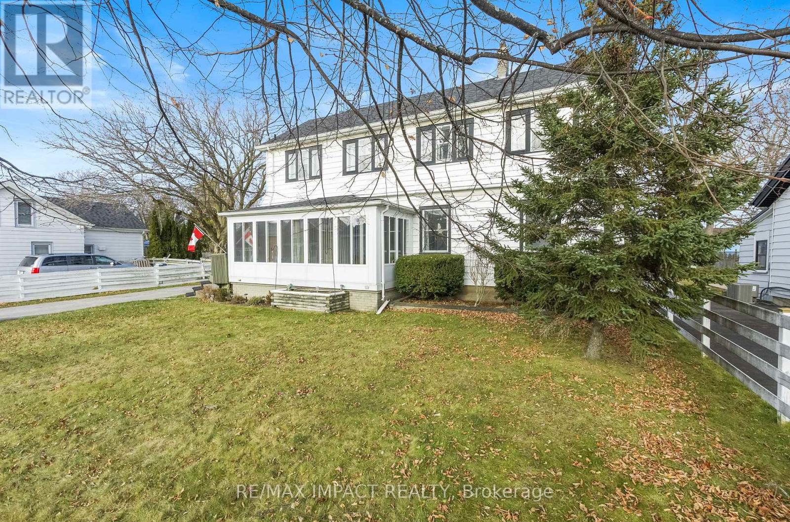 Property at 18 SPENCER STREET W image 3