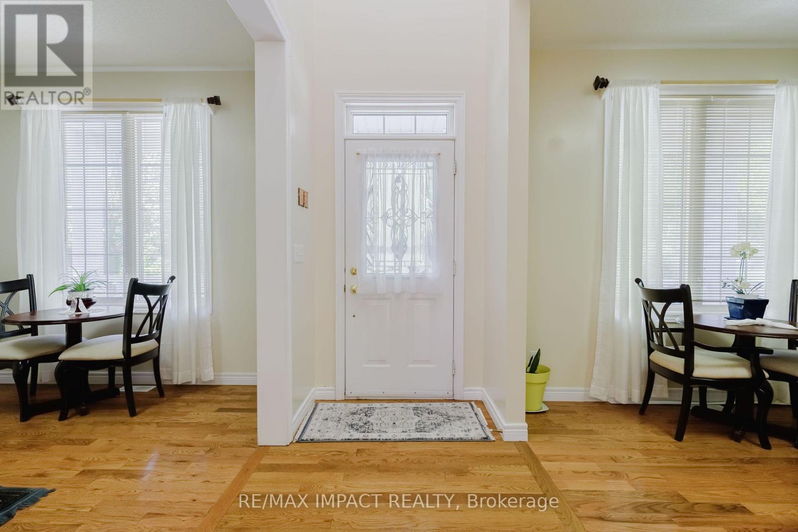 Property at 808 PRINCE OF WALES DRIVE image 4
