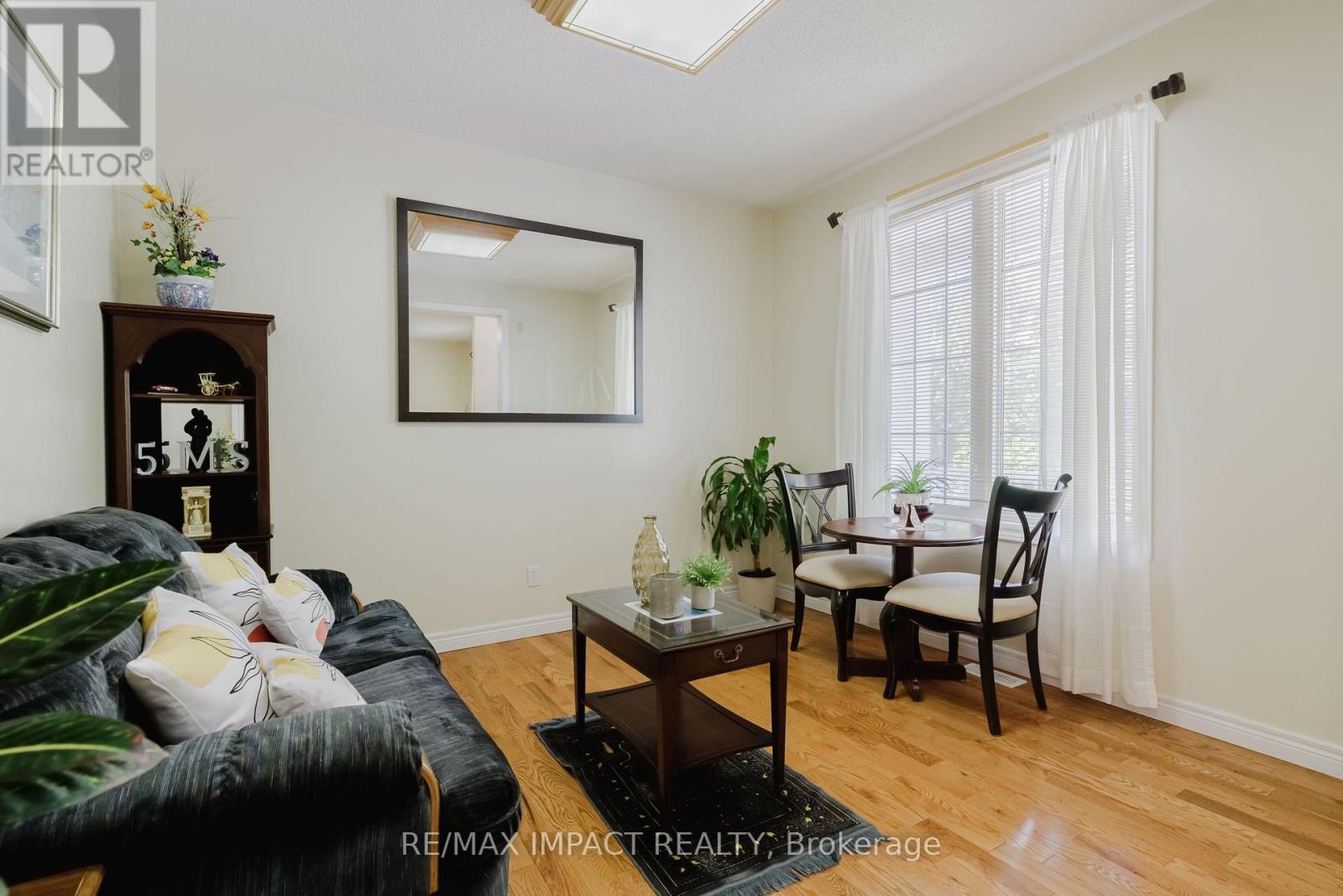 Property at 808 PRINCE OF WALES DRIVE image 5