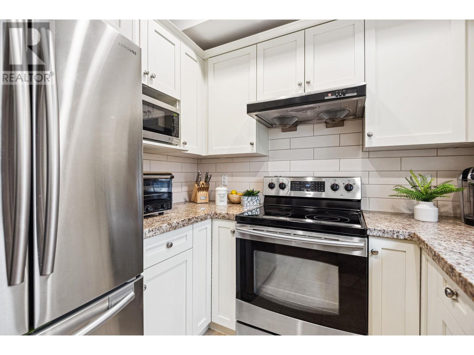 Listing Picture 19 of 38 : 7 10999 STEVESTON HIGHWAY, Richmond / 烈治文 - 魯藝地產 Yvonne Lu Group - MLS Medallion Club Member