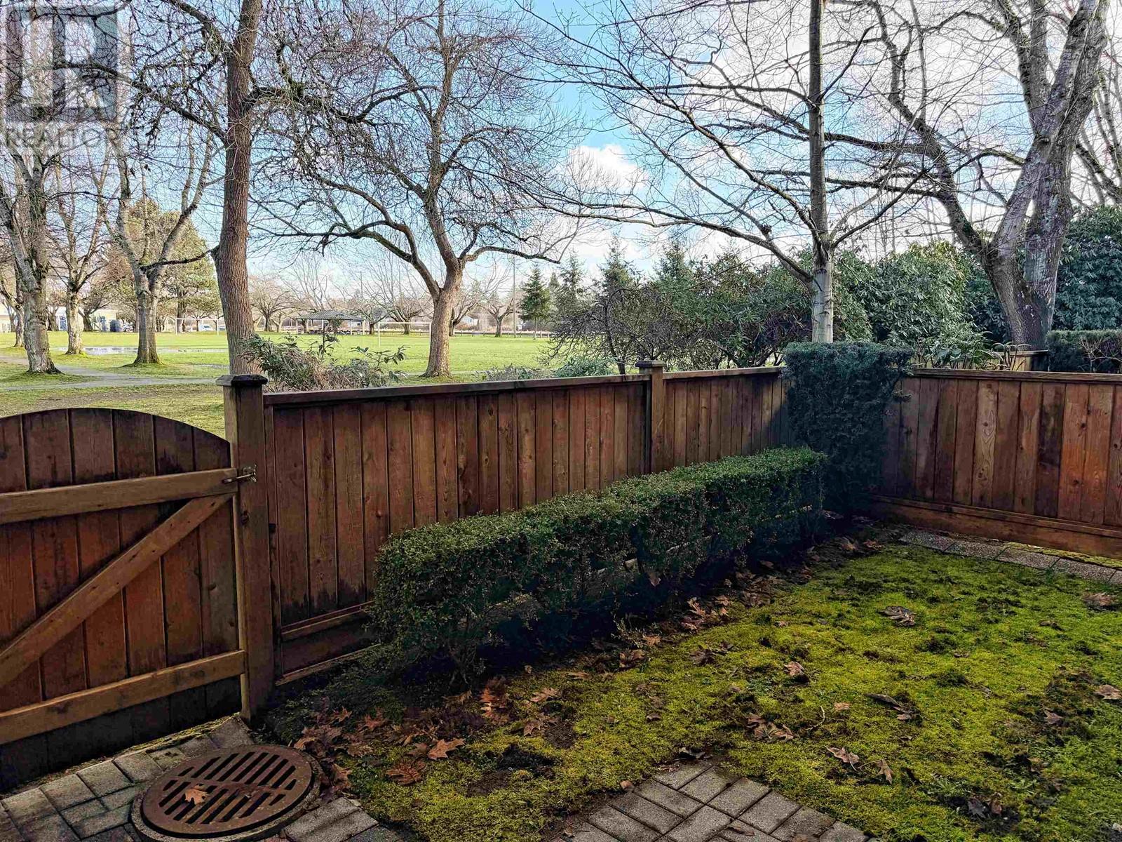 Listing Picture 7 of 38 : 7 10999 STEVESTON HIGHWAY, Richmond / 烈治文 - 魯藝地產 Yvonne Lu Group - MLS Medallion Club Member