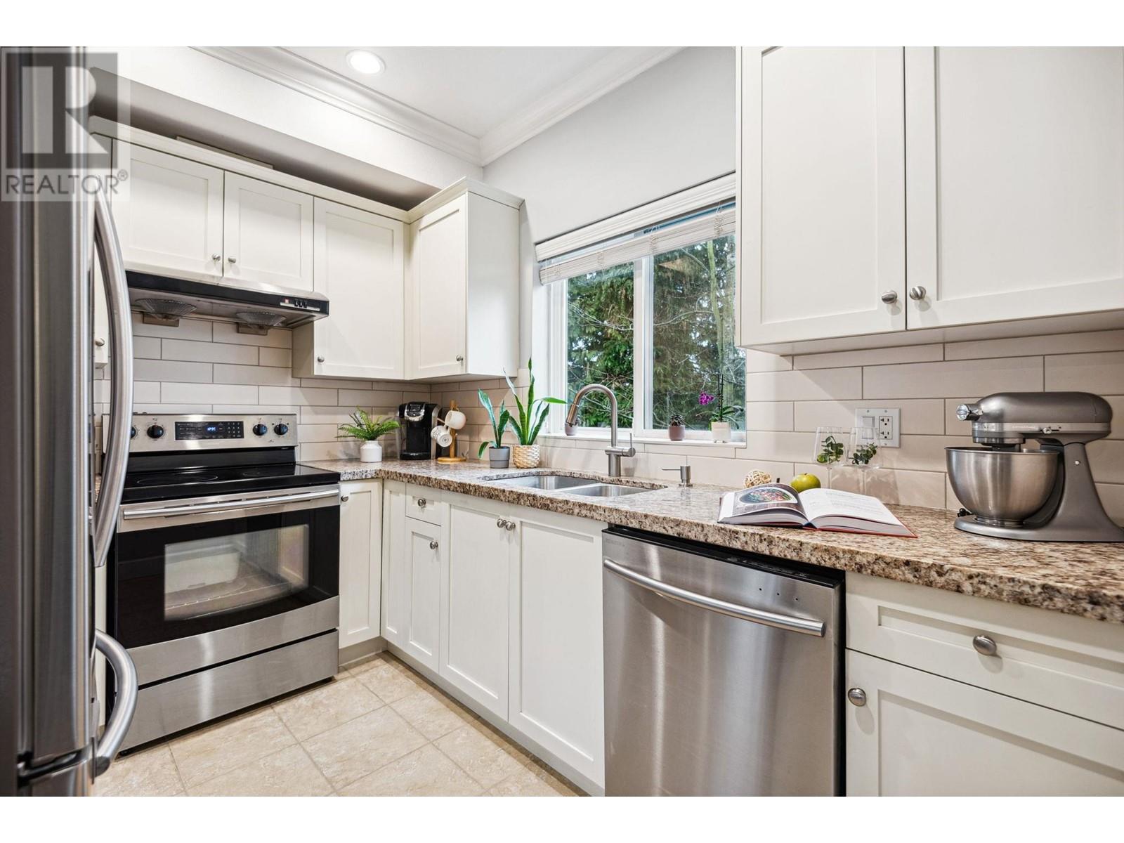 Listing Picture 17 of 38 : 7 10999 STEVESTON HIGHWAY, Richmond / 烈治文 - 魯藝地產 Yvonne Lu Group - MLS Medallion Club Member